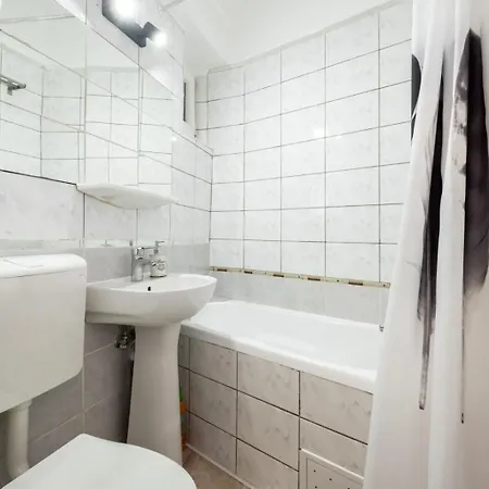 아파트 Laroka House Cosy And Modern Universitate-city Centre